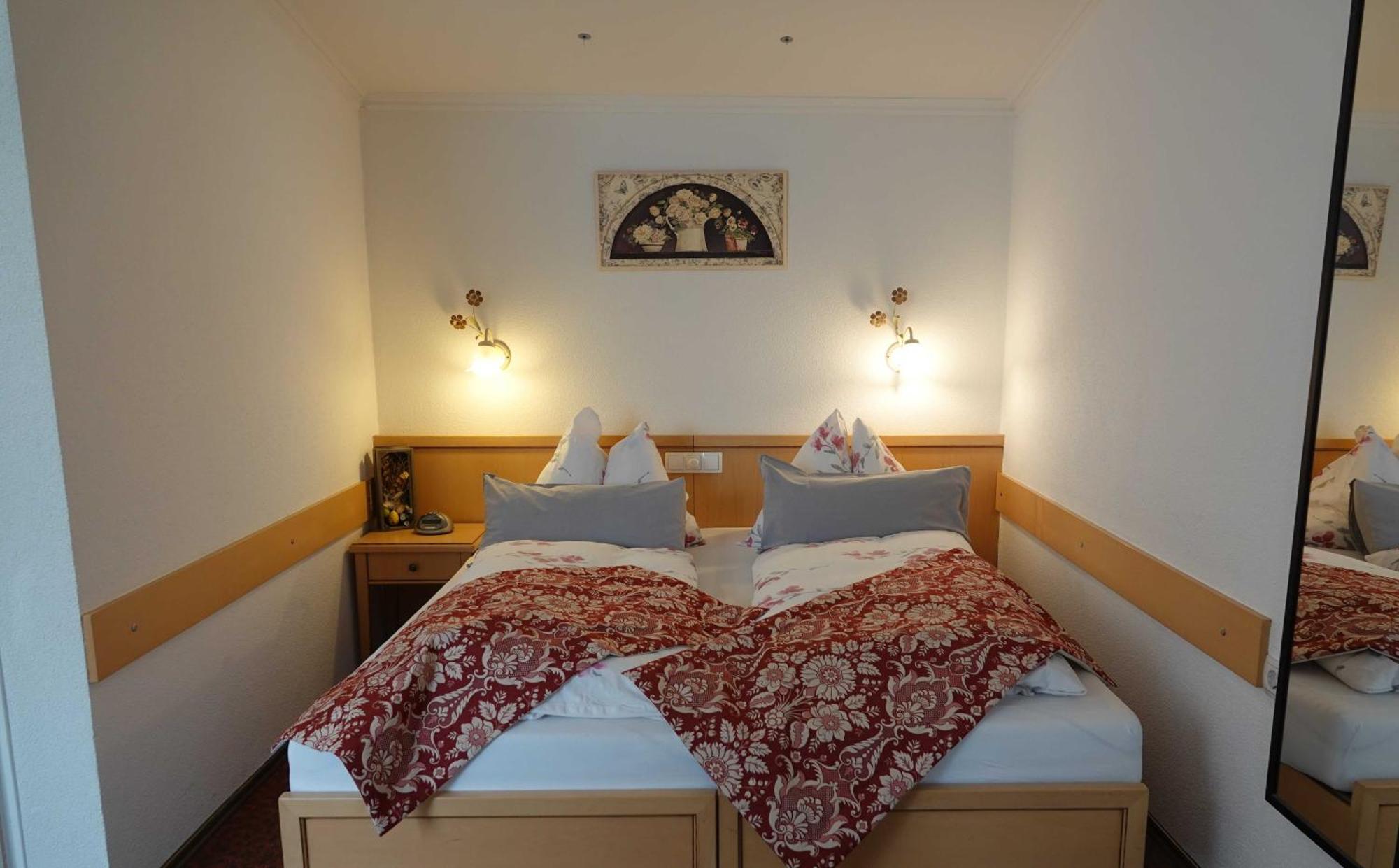 Haus Sanz 3* Wenen